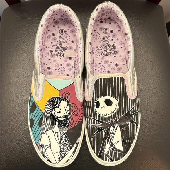 Women’s Disney Night Before Christmas Slip-On Shoes Size 9 - Picture 4 of 5